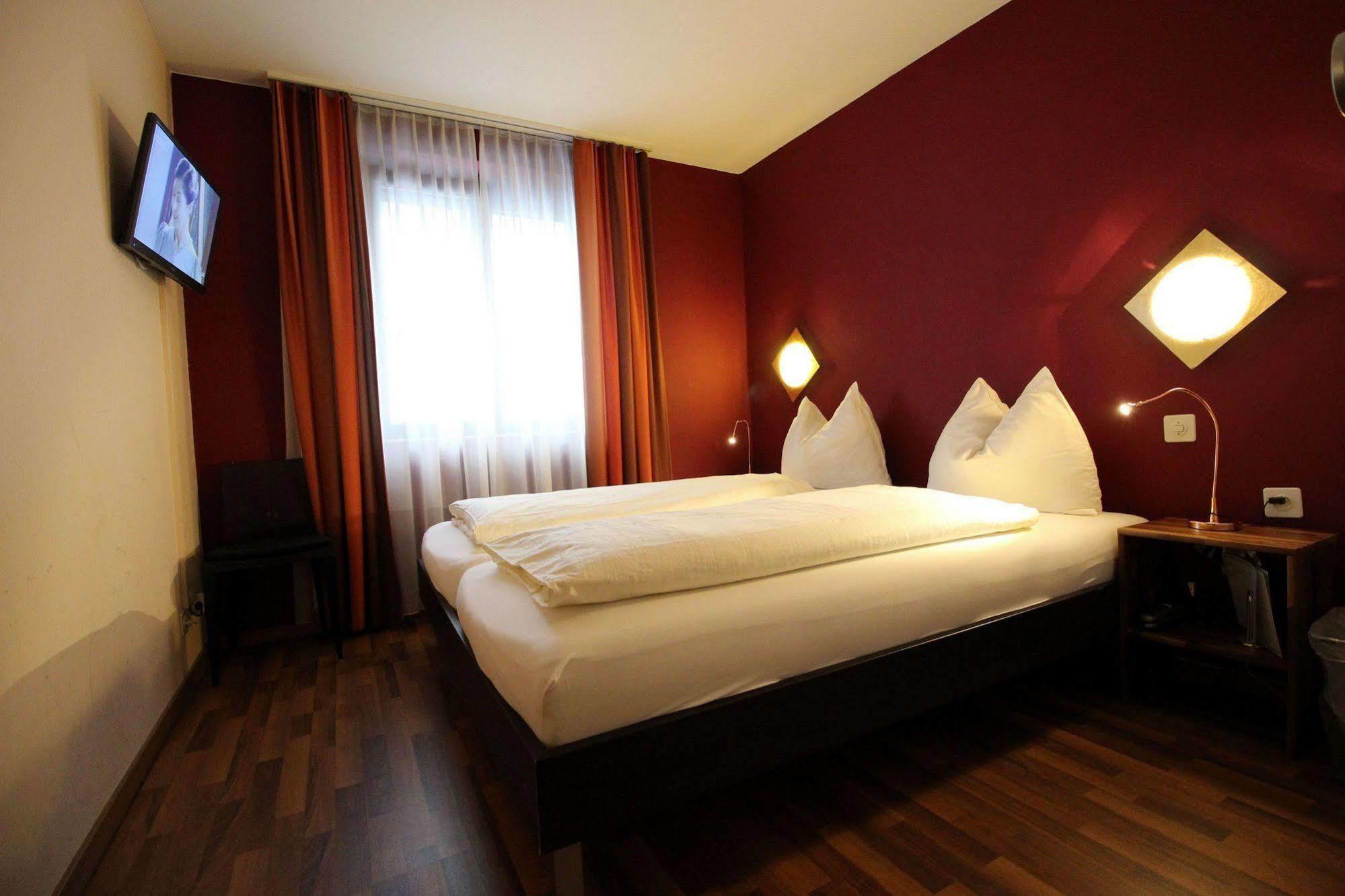Hotel Falken Luzern Oda fotoğraf